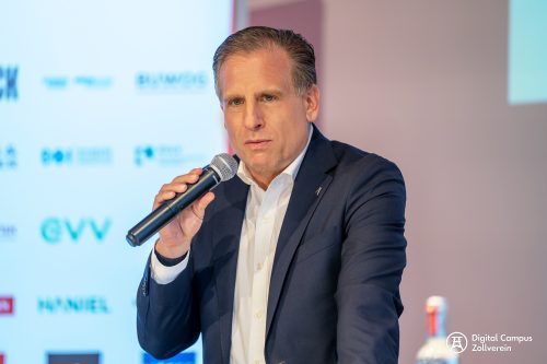 Fruehjahrsgutachten-2025 01