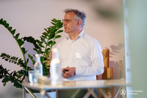 Fruehjahrsgutachten-2025 11